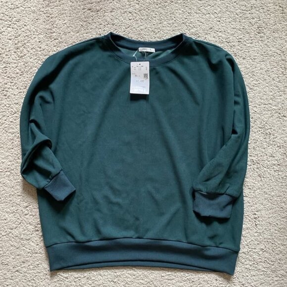 Japanese brand honey’s dolman sleeves top NWT - Picture 1 of 4
